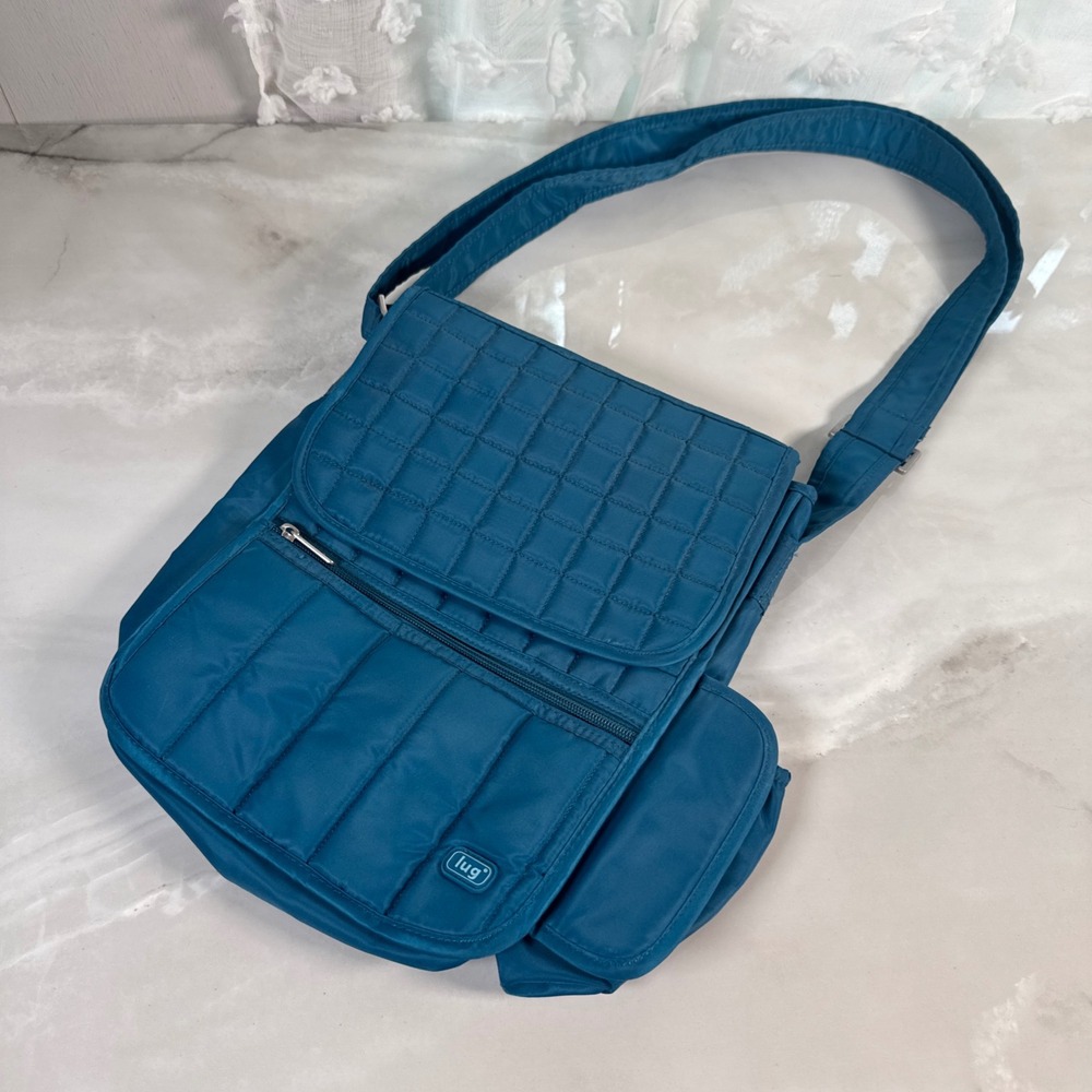 Lug Blue Quilted Messenger Bag Adjustable Strap Water Bottle Holder Minimalist